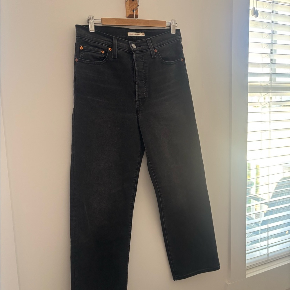Levi's Women's High Rise Ribcage Straight Ankle Black Jeans